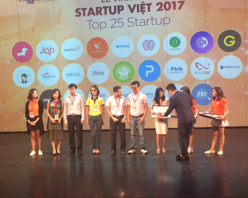 Eraweb vinh dự trở thành TOP 25 công ty khởi nghiệp xuất sắc nhất của Startup Việt 2017 tổ chức bởi VnExpress
